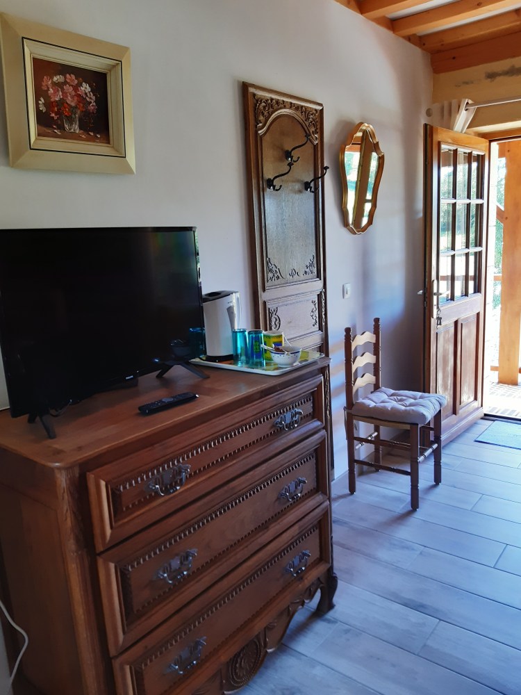 Chambre dans le bocage - le moulin du locheur - pièce à vivre