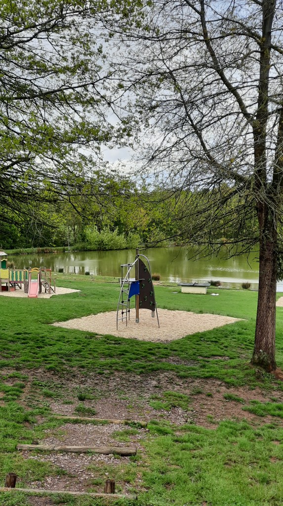 2021 Gästezimmer Moulin du Locheur Plan d'Eau